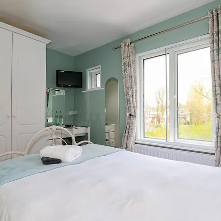 Sea Mist 4* Galway