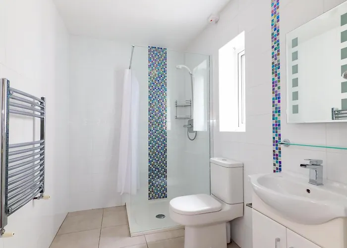 Гостевой дом Sea Mist 4*