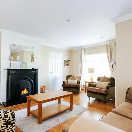 Sea Mist Guesthouse 4*