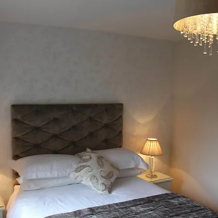 Sea Mist Guesthouse 4*