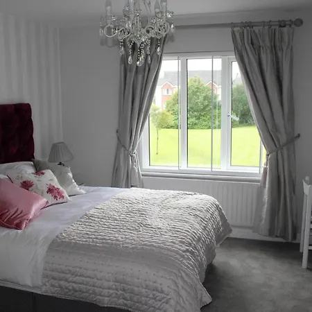 Sea Mist Guesthouse 4*