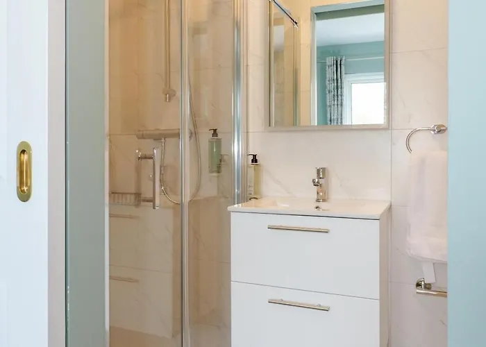 Sea Mist Гостевой дом 4*